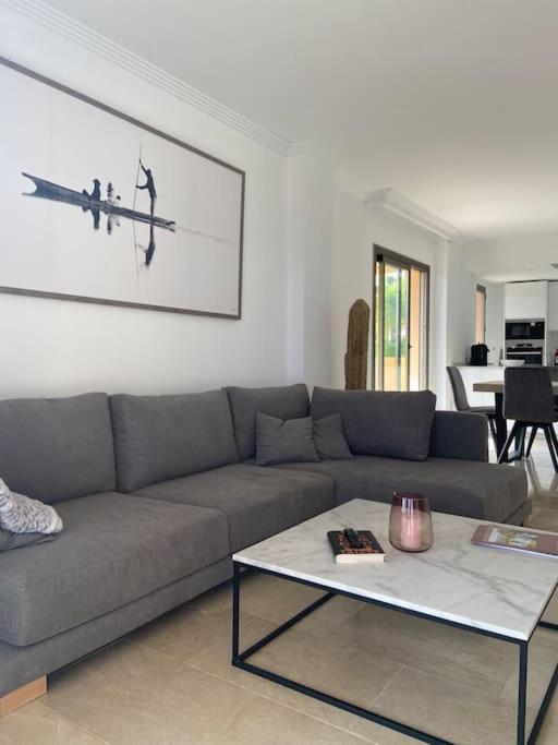 Elegant Apartment, Stunning Views, Fully Renovated In La Hacienda Del Senorio De Cifuentes Apartamento